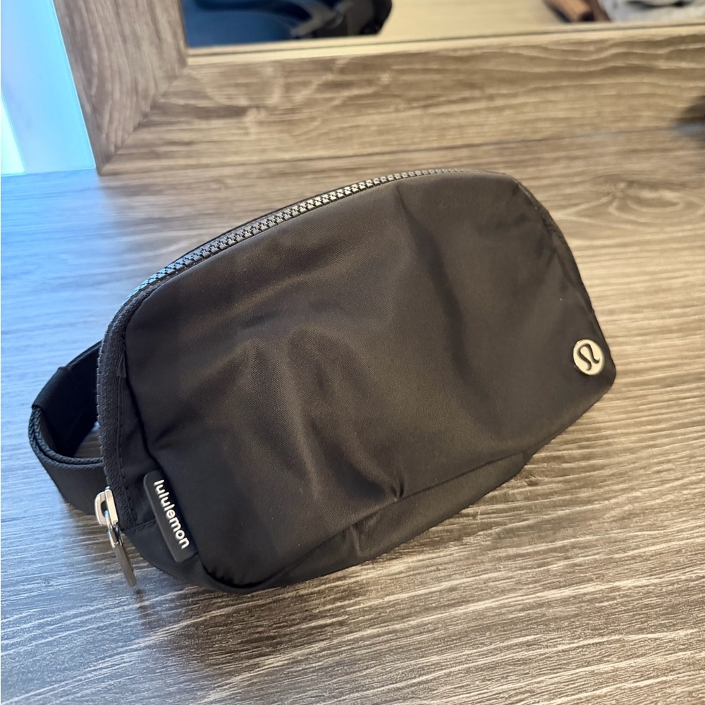 lululemon athletica Black Belt Bag